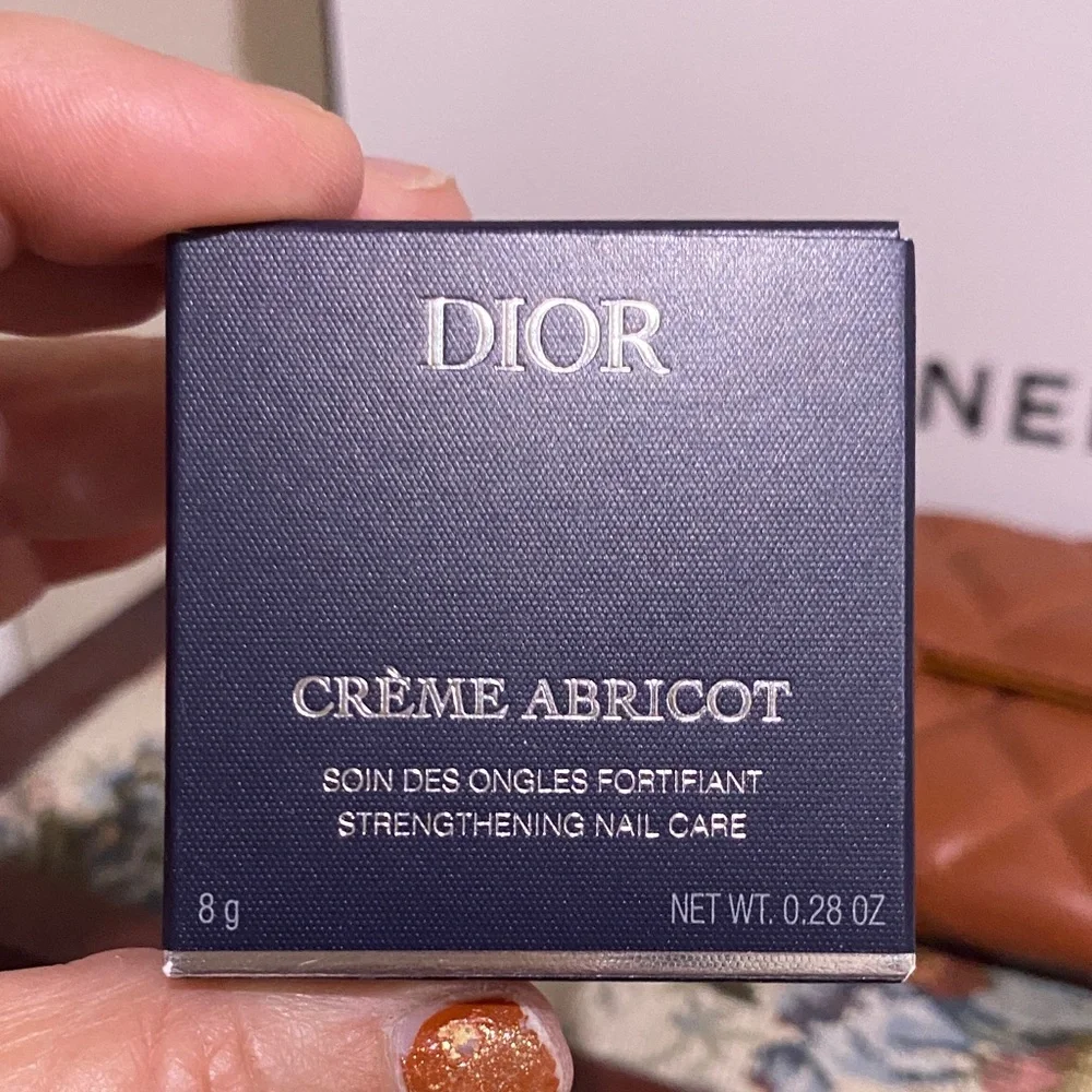 Dior Crème Abricot Nail Care - Limited Edition - Picture 2 of 9